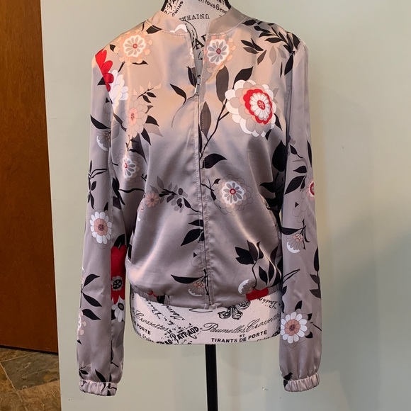 LOFT Jackets & Blazers - LOFT Lightweight Beige Floral Satin Bomber Jacket Women’s XS Extra Small